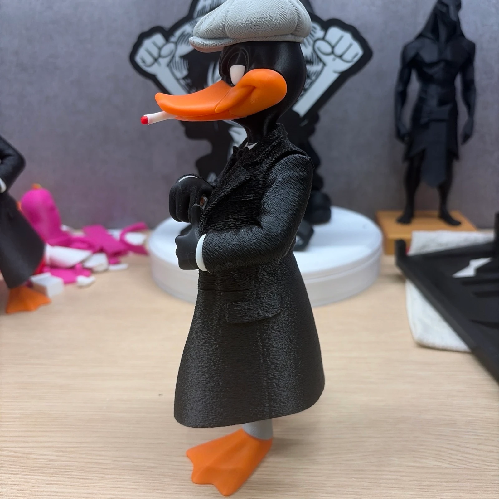 Daffy estilo gangster 22cm - cultura pop – photo 3